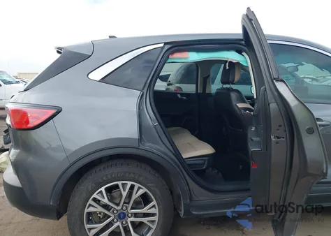 2022 Ford Escape Sel z USA, uszkodzony, nr VIN 1FMCU0H68NUA39232